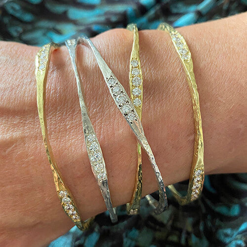 DELICATE STACKING BANGLES