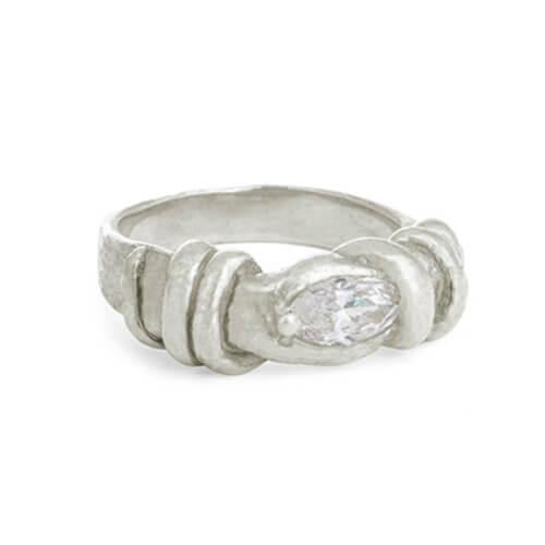 Hoya Ring with Stone • Sterling Silver